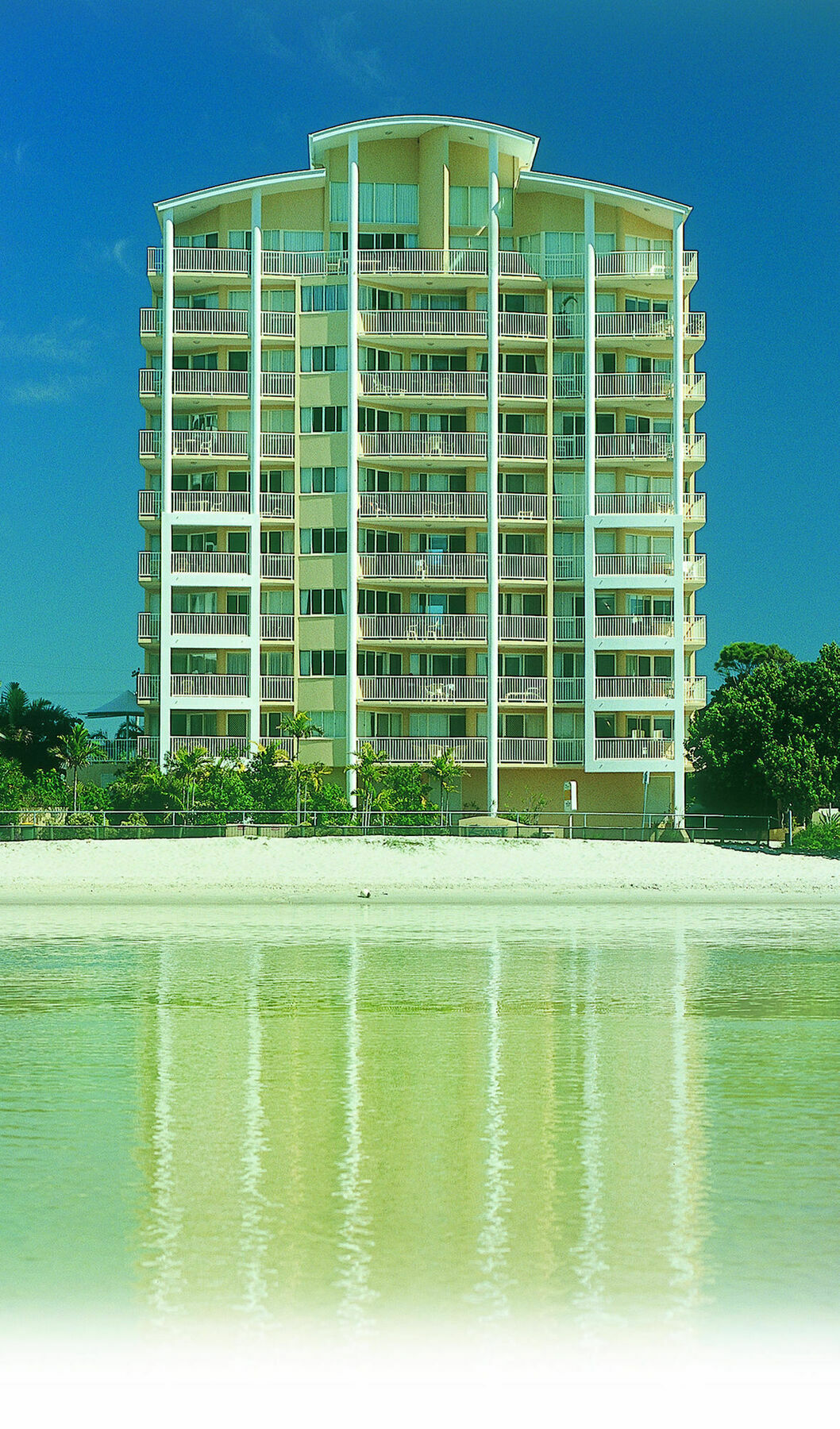 黄金海滩上的里维埃酒店 卡伦德拉 外观 照片
